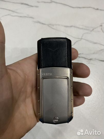 Vertu Ascent Black Leather