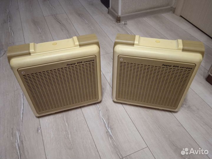 Подставки+Магнитофон Elfa 201-3+Колонки Лидер 206