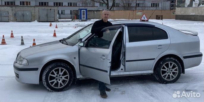 Инструктор по вождению