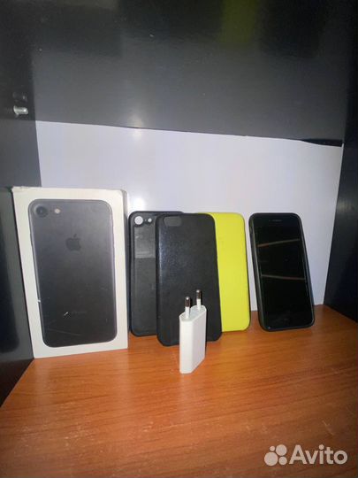 iPhone 7, 32 ГБ