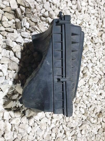 Корпус воздушного фильтра Opel Astra H