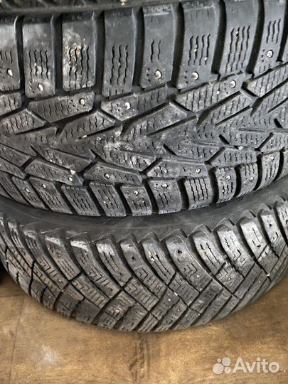 R17 Dunlop SP Winter Ice 01 225/50, PCD 5x108 DIA 65.1