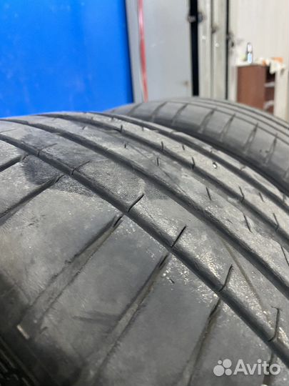 Michelin Pilot Sport 4 245/40 R19