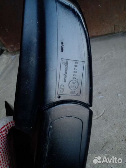 Зеркало правое Hyundai Grand Starex H1 2011г