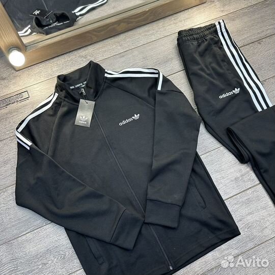 Спортивный костюм Adidas