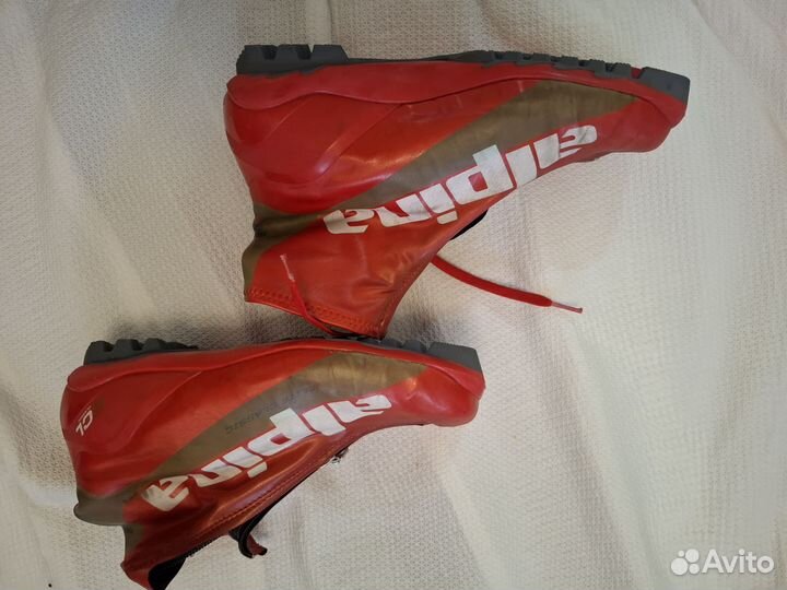 Лыжные ботинки классические alpina