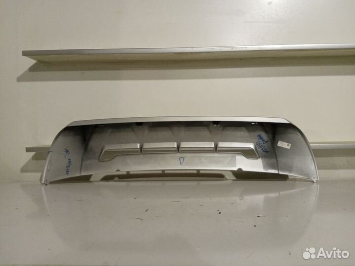 6400J272ZZ Накладка бампера Mitsubishi L200 V рест