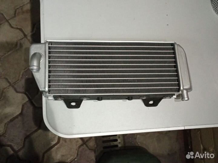 Радиатор левый avantis, gr, zumm