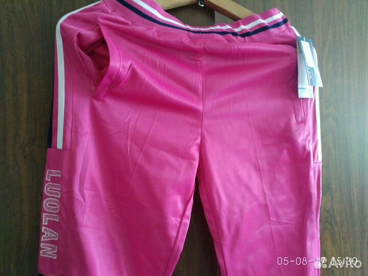 Новые спортивные штаны
