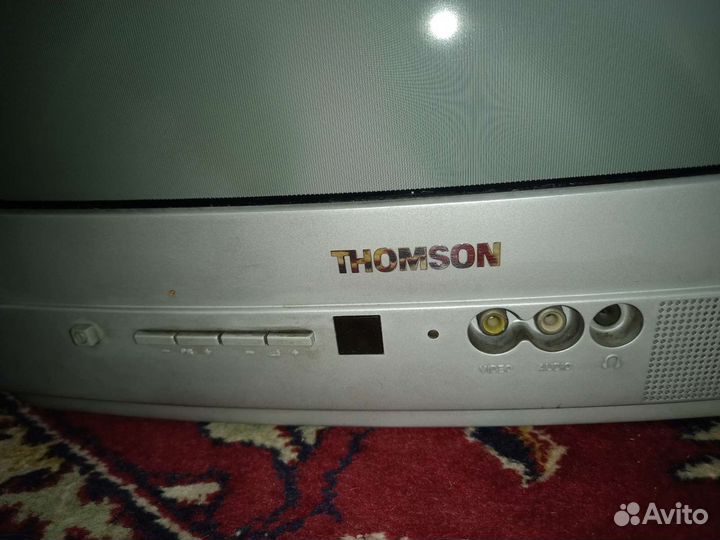 Маленький телевизор Thomson б/у, ч/б, с д/у, в отл