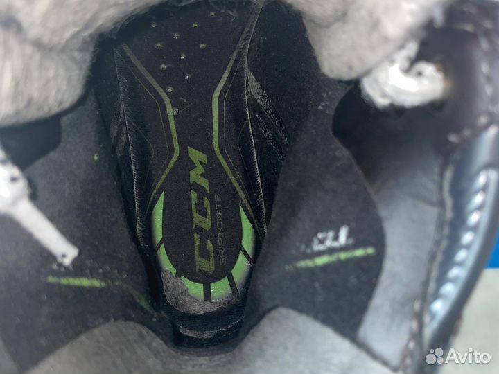 Коньки CCM ribcor 70K