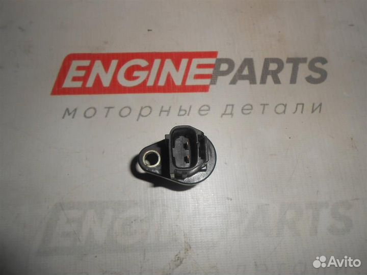 Датчик положения распредвала Toyota Corolla ZZE12