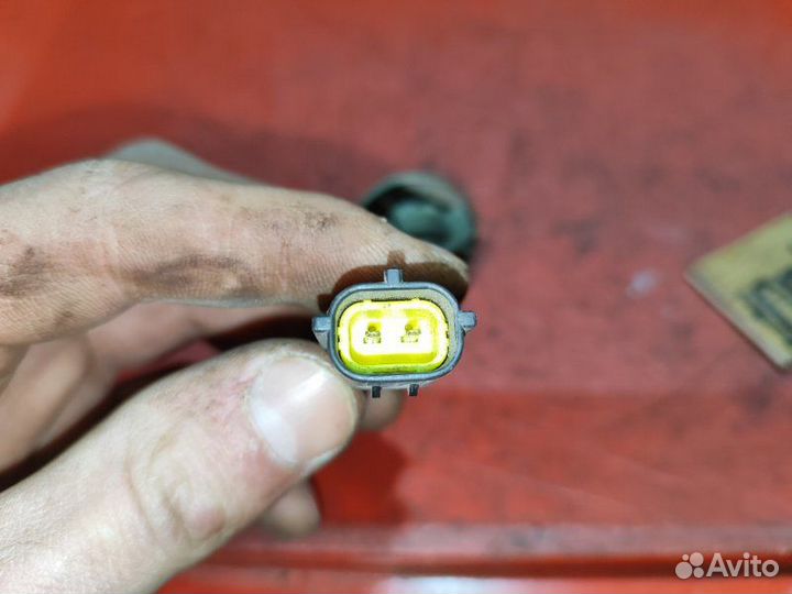 Патрон поворотника передний Mazda 626 Ge седан 1.8