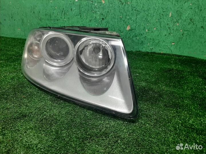 Фара правая volkswagen Touareg (7L) 2006