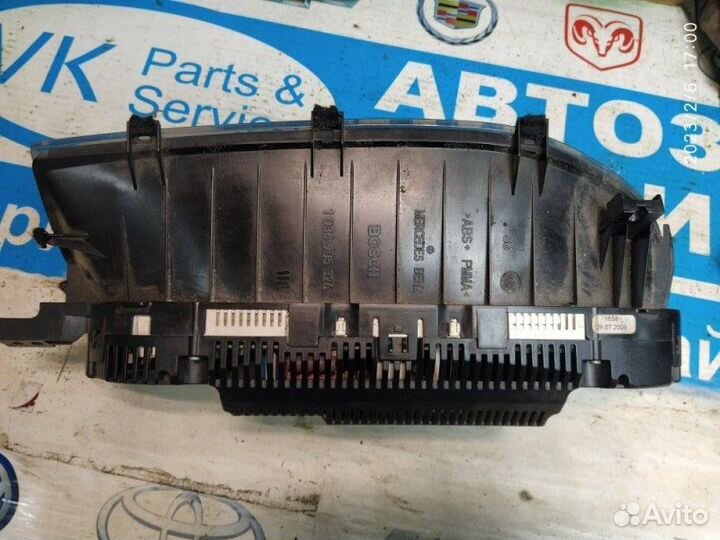 Панель приборов Mercedes-Benz S-Class W221