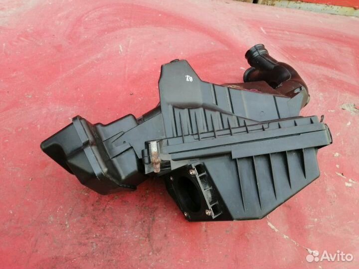 Корпус воздушного фильтра Nissan Primera P12
