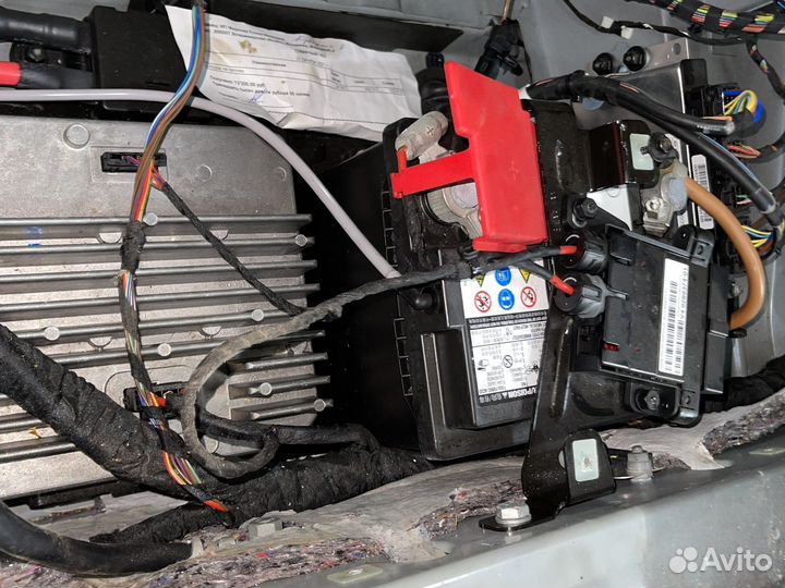 Дополнительный аккумулятор BMW X5 F15 F85