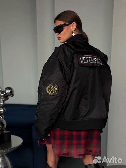 Бомбер vetements police женский