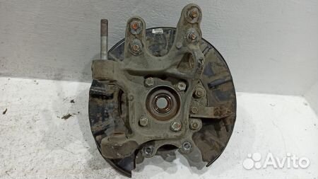 Кулак задний правый 52210stxa02