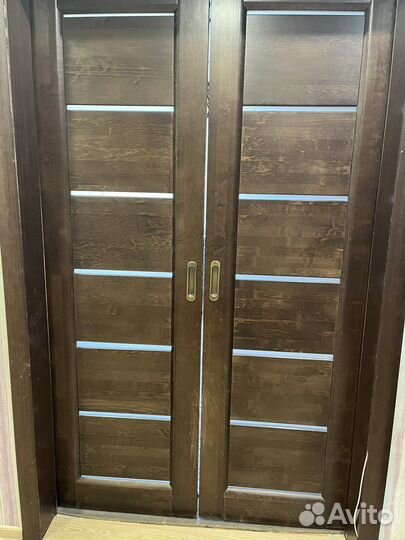 Двери из массива ольхи