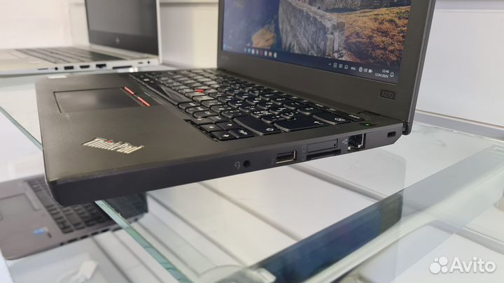 Lenovo Thinkpad x270 i5-7300\8gb\256ssd