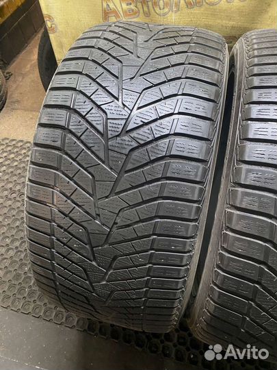 Yokohama BluEarth Winter V905 315/40 R21