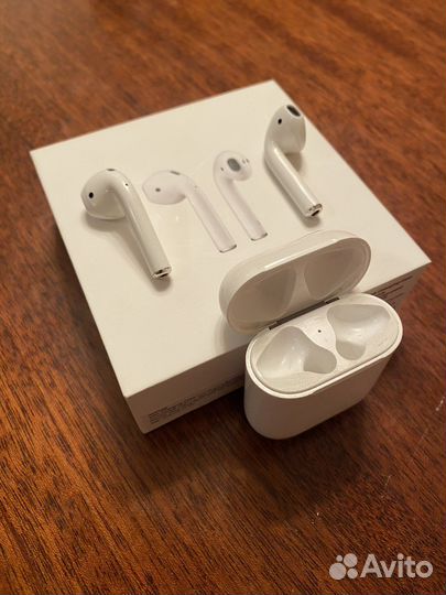 Airpods 1