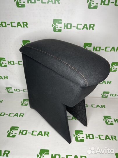 Подлокотник Honda Insight 09-14 бардачок