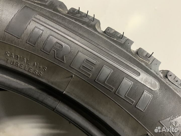 Pirelli Winter Carving Edge 295/40 R21 111T