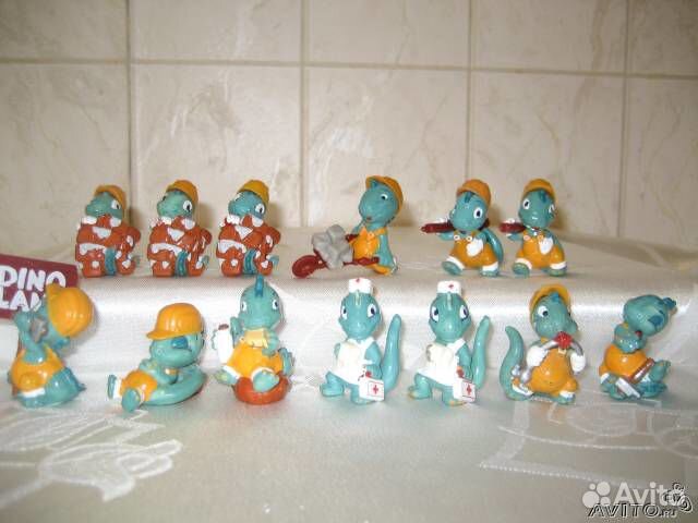 Огромный выбор игрушек киндер-сюрприз