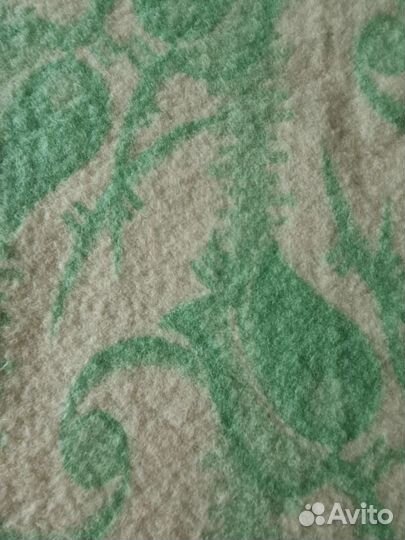 Одеяло из натуральной шерсти односпальное