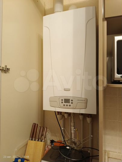 2-к. квартира, 63 м², 1/3 эт.