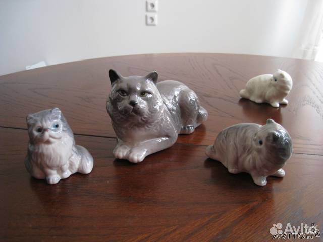 Фарфоровые статуэтки 