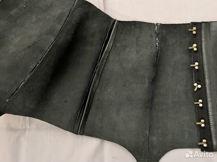 Кожаная баска