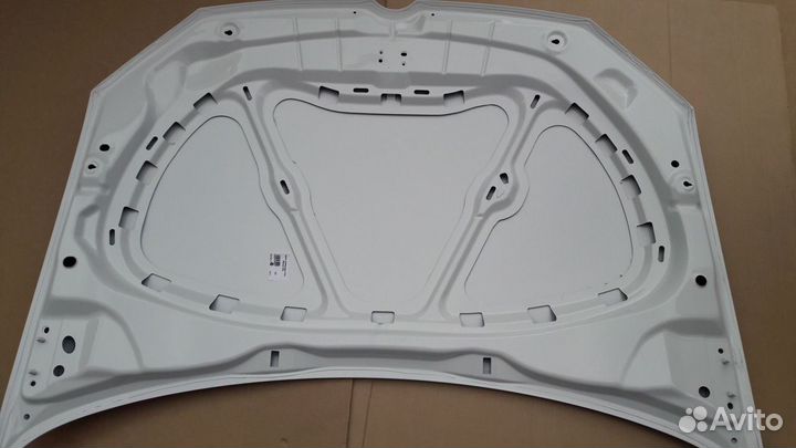 Капот Фольксваген Поло седан в цвет