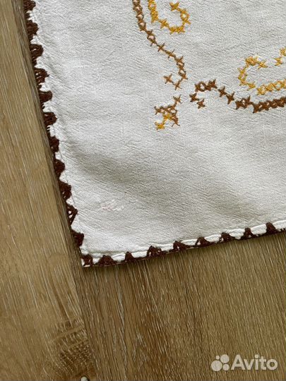 Скатерть винтаж с вышивкой