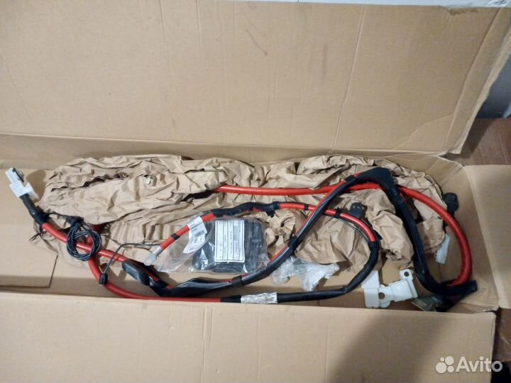 BMW 5 E60 Провод акб плюс заглубленный