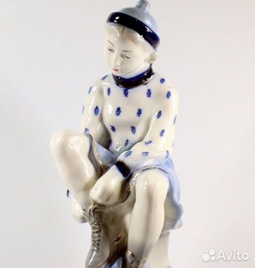 Фарфоровые статуэтки