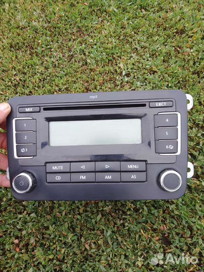 Магнитола на Фольксваген поло-седан