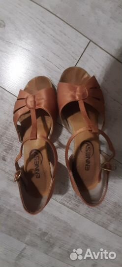 Туфли для бальных танцев