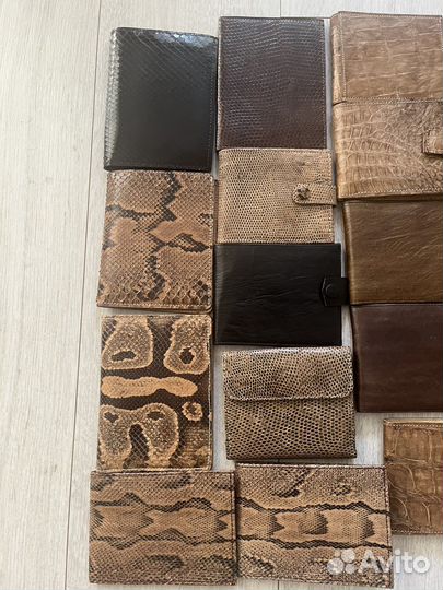 Кожаные кошельки(крокодил, питон)