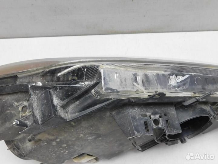 Фара правая Mazda CX-7