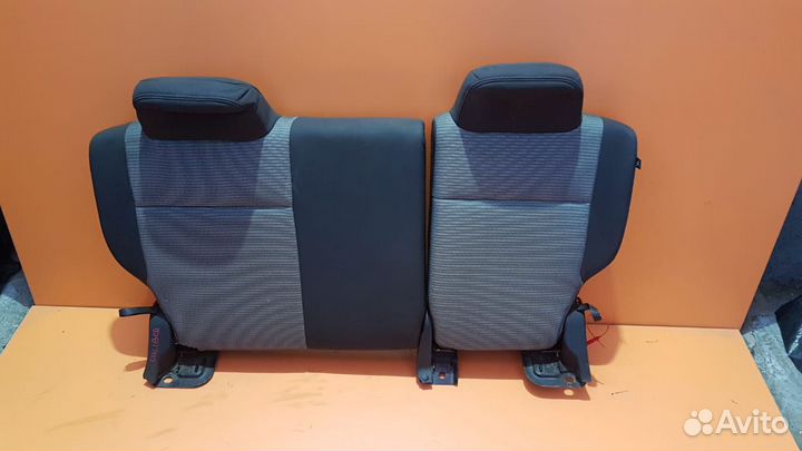 Спинка заднего сиденья на Dodge Caliber