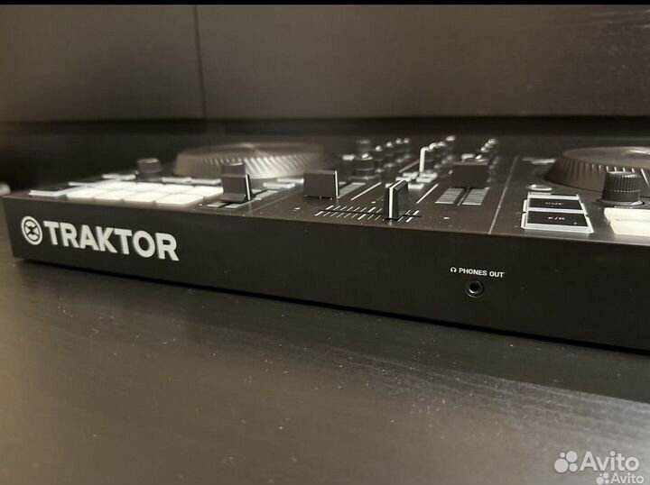 Dj контроллер