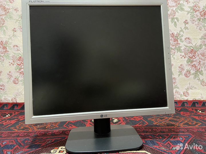 Монитор LG