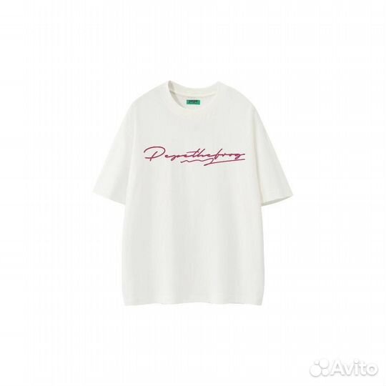 Белая футболка на лето