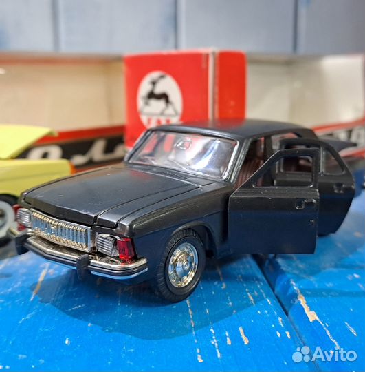 Модели 1:43 газ 24-02, СССР в родных коробках