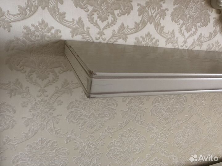 Полка из массива дуба