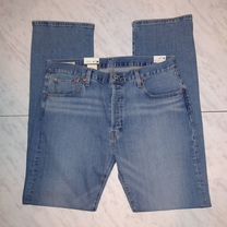 Джинсы Levis