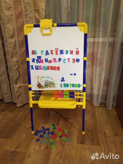 Мольберт детский двухсторонний новый